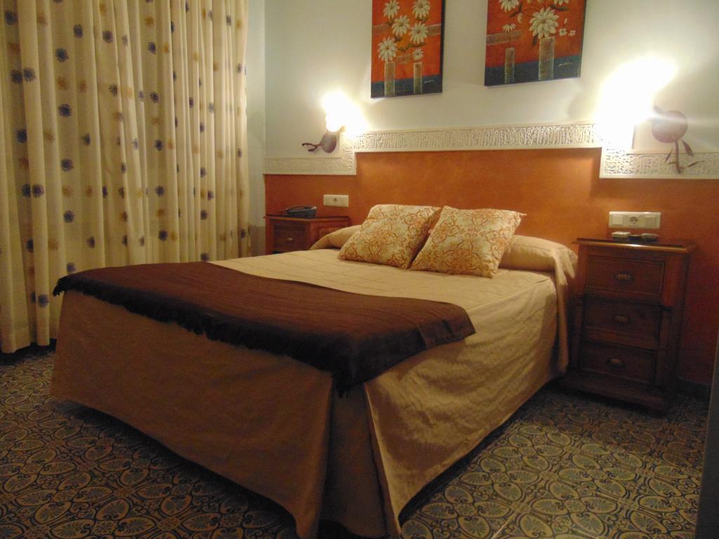 Hotel Sierra De Araceli Lucena Eksteriør billede